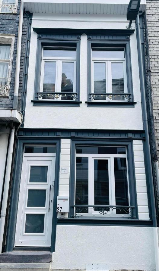Au Comilfo Villa Malmedy Eksteriør bilde